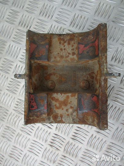 Проставка под стремянку левая DAF 1268399