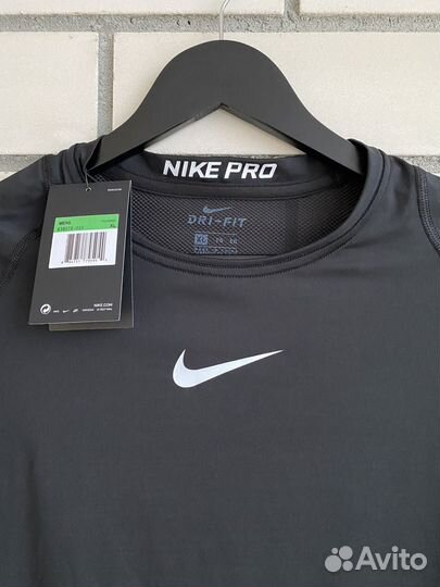 Лонгслив Nike Pro Combat