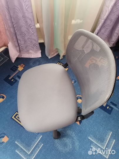 Компьютерное кресло