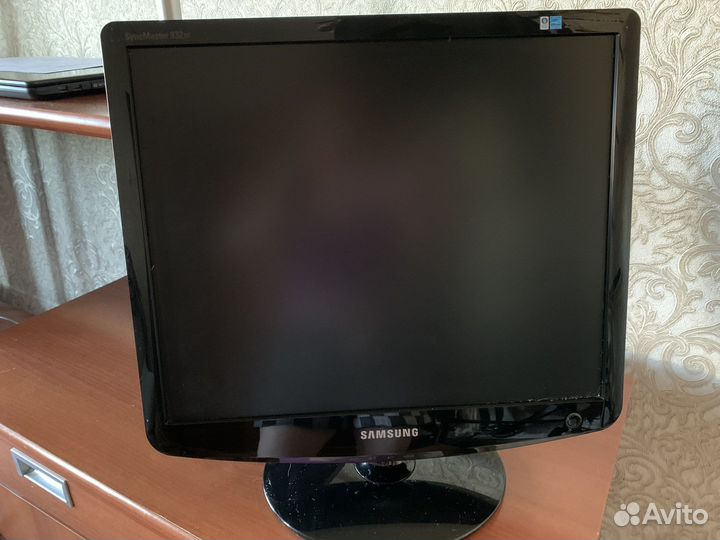Монитор Samsung
