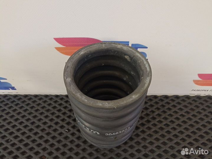 Патрубок интеркулера Volvo FH