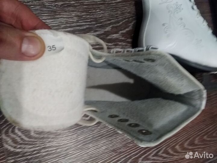 Фигурные коньки 35р