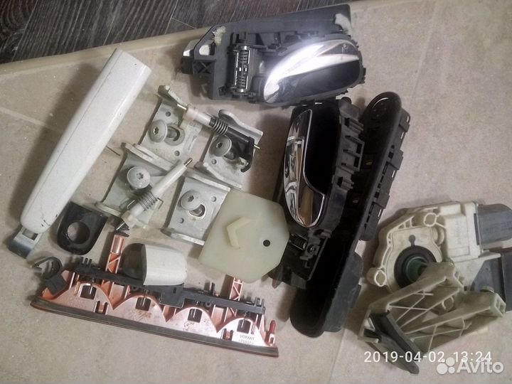 Продам внутренние ручки пежо 307