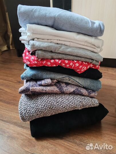 Отдам пакет вещей 42-44р
