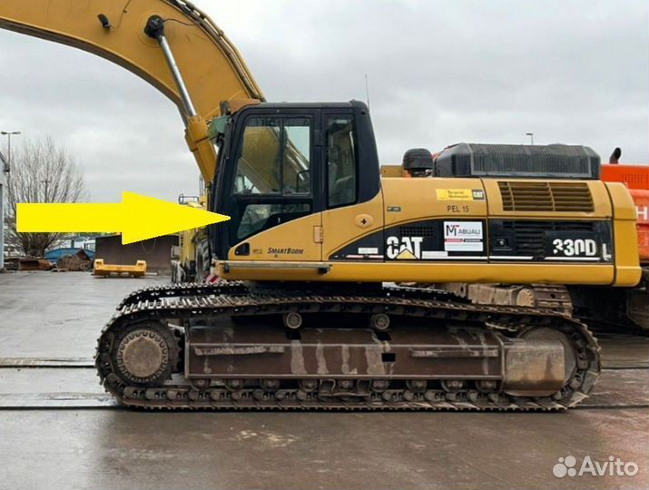 Стекло дверное нижнее левое Caterpillar 320 DL