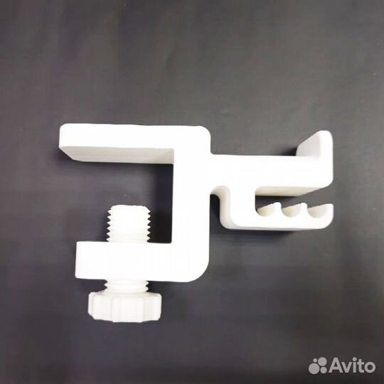 Подставка-кронштейн для наушников