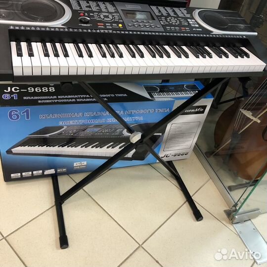Стойка для синтезатора