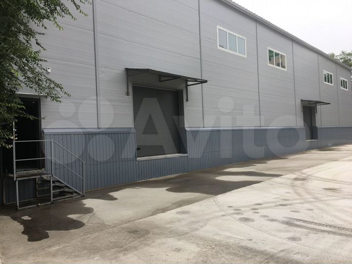 Склад, 610 м²