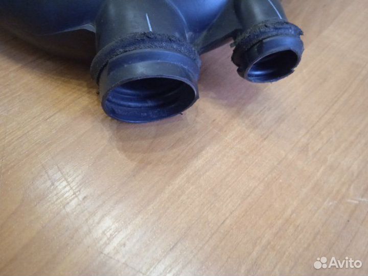 Патрубок резонатора (воздухозабоник) Honda Accord