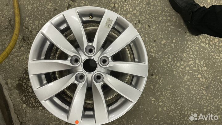 Литой диск 1 шт r16 на kia cerato 3