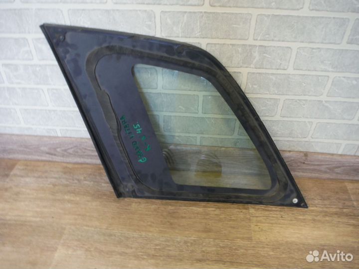 Стекло заднее правое Suzuki Grand Vitara 2008