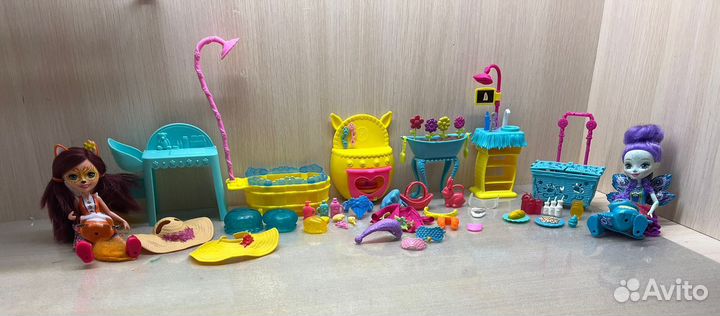 Кукла enchantimals / мебель