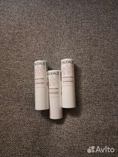 Косметика Caudalie Clarins Estee Lauder