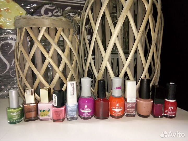 Отдам лаки для ногтей