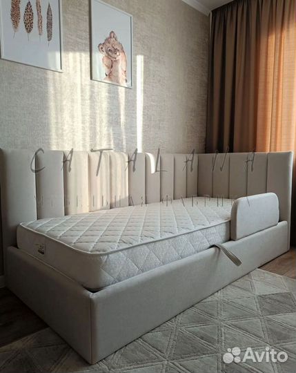 Детская кровать с мягкими бортиками