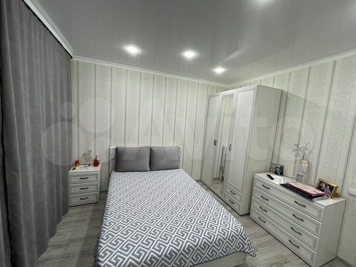 2-к. квартира, 48 м², 1/9 эт.