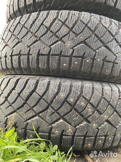 Nitto Therma Spike 185/70 R14 88T