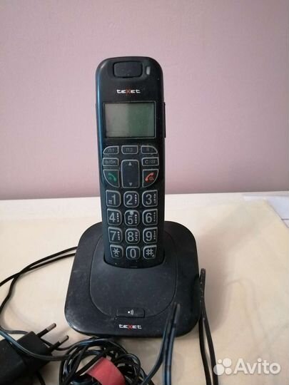 Проводные телефоны пакетом