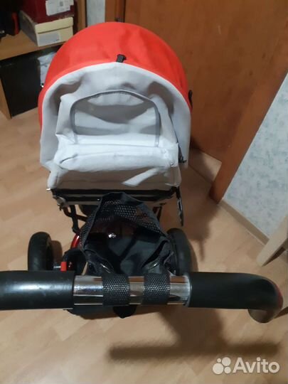 Трехколесный велосипед с родительской ручкой