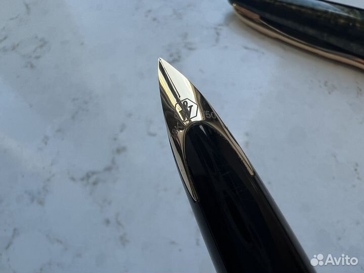 Перьевая ручка Waterman с золотым пером