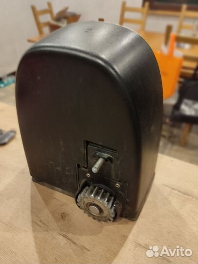 Привод для откатных ворот Alutech