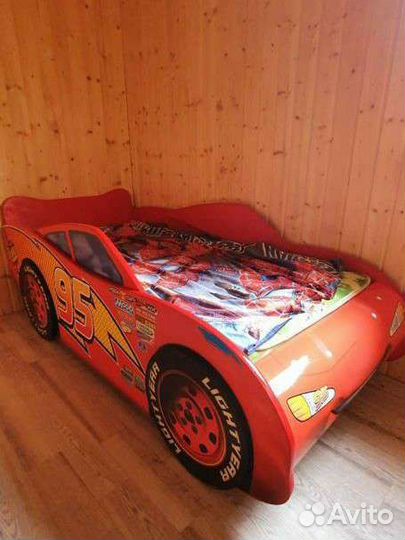 Детская кровать машина с матрасом