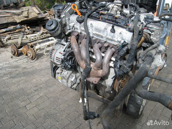 Мотор Volkswagen Golf V 1.6 Benz 2005 двигатель
