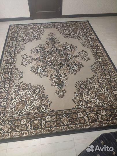 Ковры и паласы Б/У