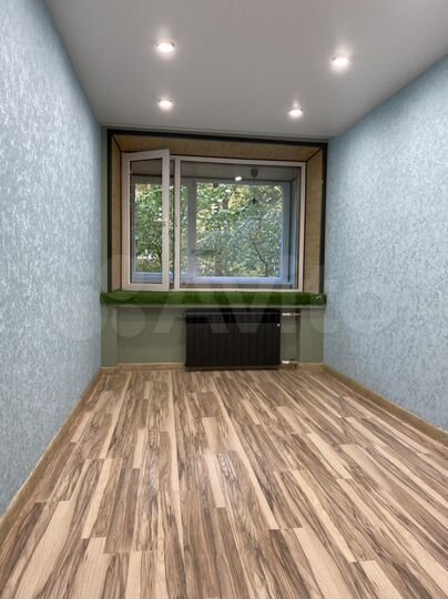 2-к. квартира, 52 м², 1/9 эт.