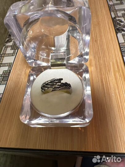 Кольцо Перышки