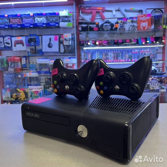 Xbox 360 slim freeboot 250gb 50игр + 2 геймпада