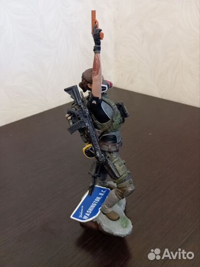 Фигурка из коллекционного издания Division 2