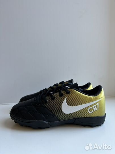 Футбольные детски сороконожки шиповки Nike