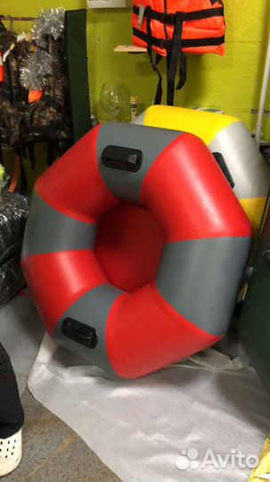 Надувной банан зимний летний. Атракционы.Тюбинги