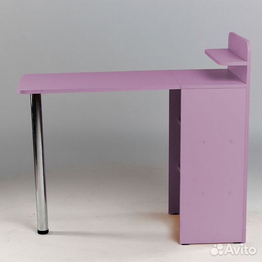 Маникюрный стол