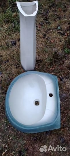 Раковиной с ножкой