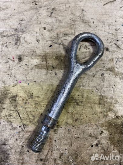 Крюк буксировочный Mercedes-Benz E-Class W211