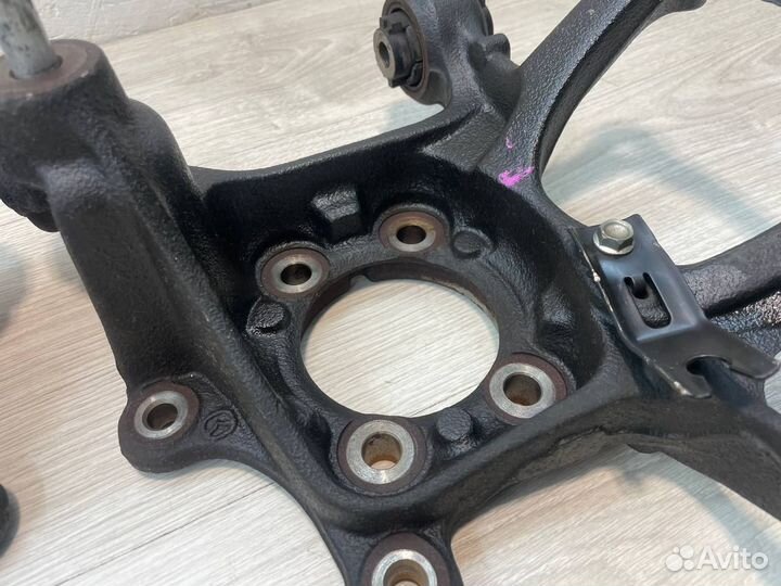 Кулаки задние пара Mazda 3 BM