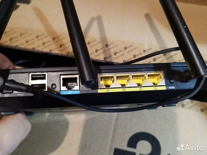 Под ремонт гигабитный роутер Asus RT-N66U B1