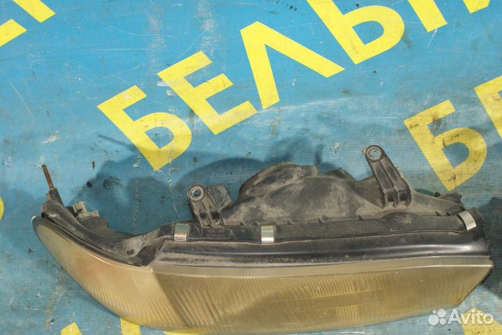 Передняя фара Subaru Legacy B11