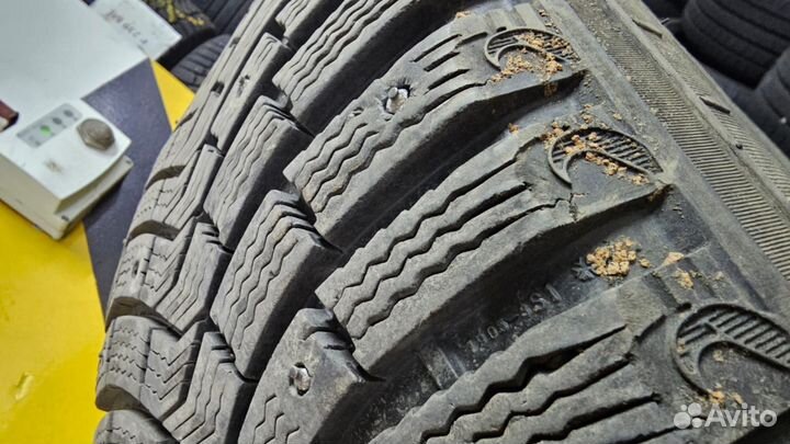 Michelin Latitude X-Ice 235/55 R19