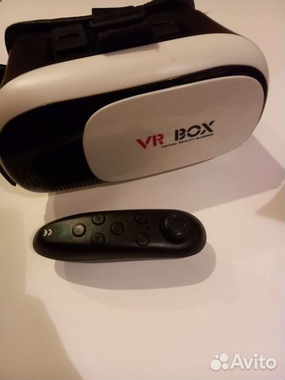 Очки виртуальной реальности с пультом