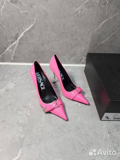 Туфли Versace лаковая кожа розовые