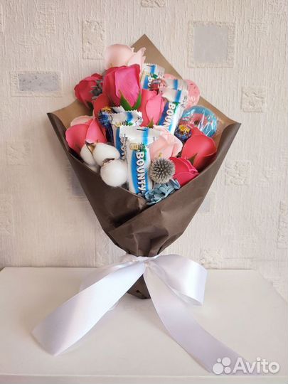 Подарочный букет с мыльными розами на 14 февраля