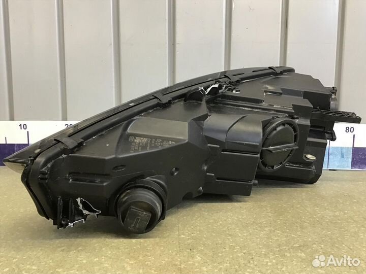 Фара правая Audi A4 B9 2015