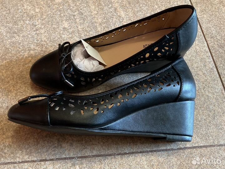 Новые туфли женские 39 размер