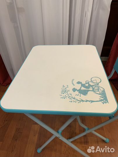 Детский стол и стул