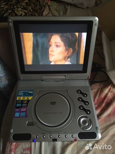 Портативный видеопроигрыватель
