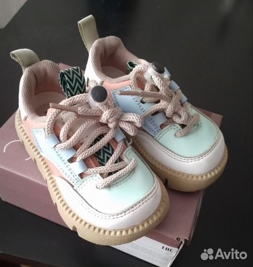 Ботинки для девочки