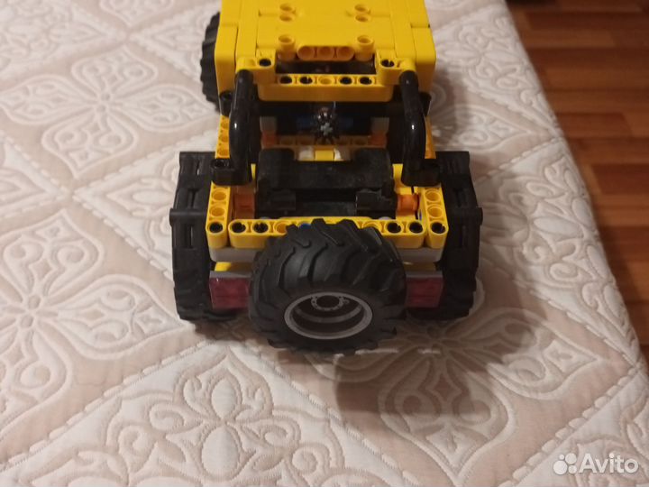 Lego Technic jeep